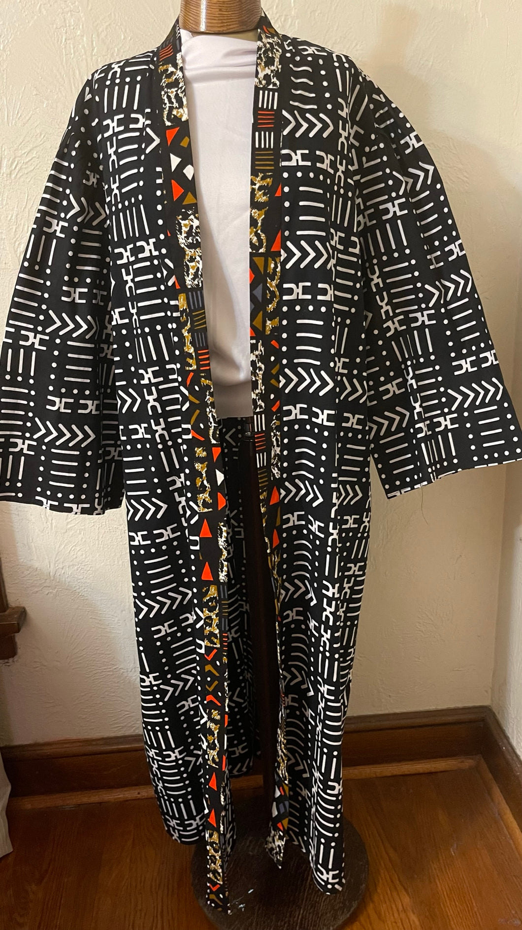 Black and White Long Kimono